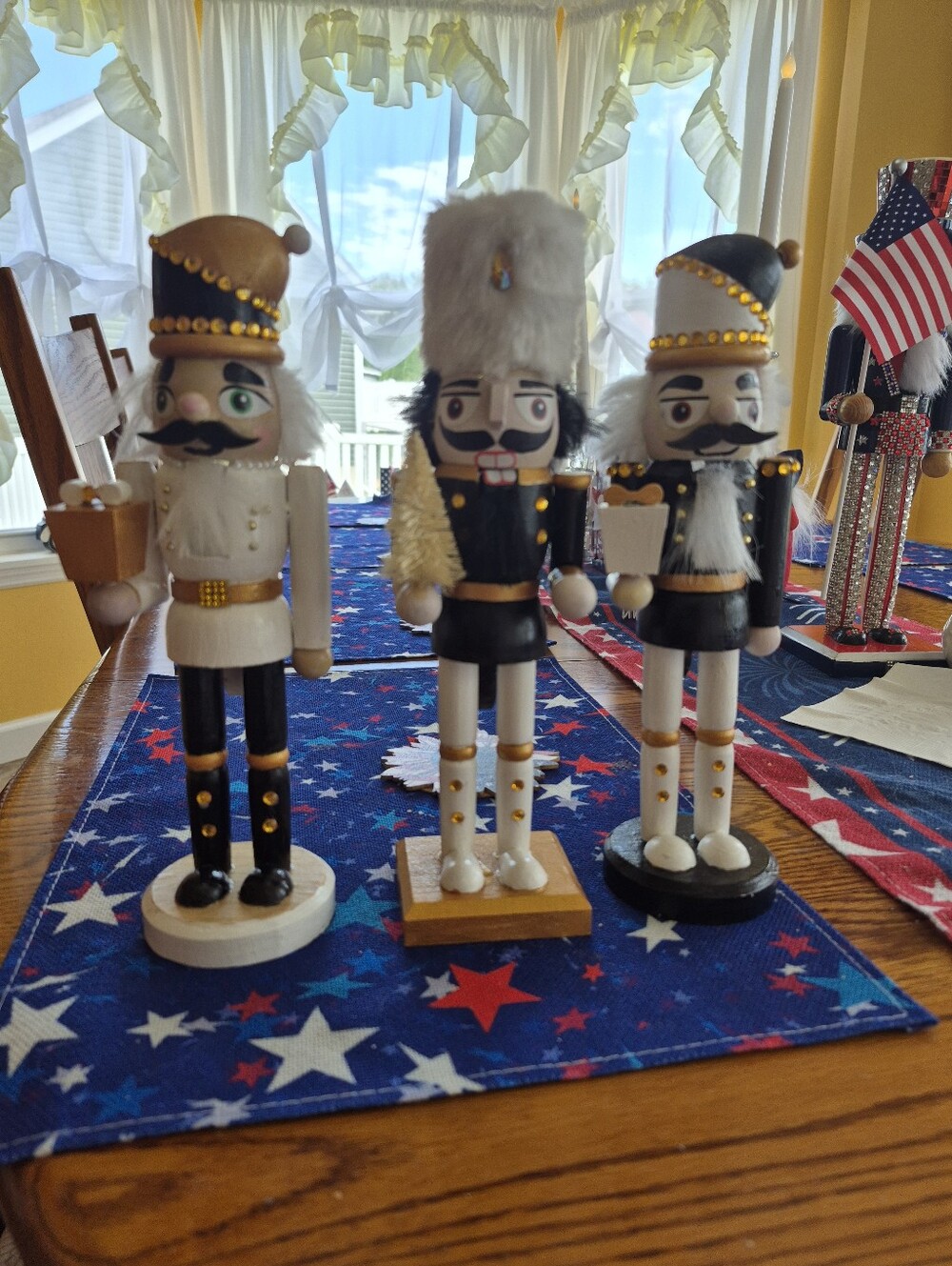 Festive Black & White Wooden Nutcracker Set - Holiday Home Decor
